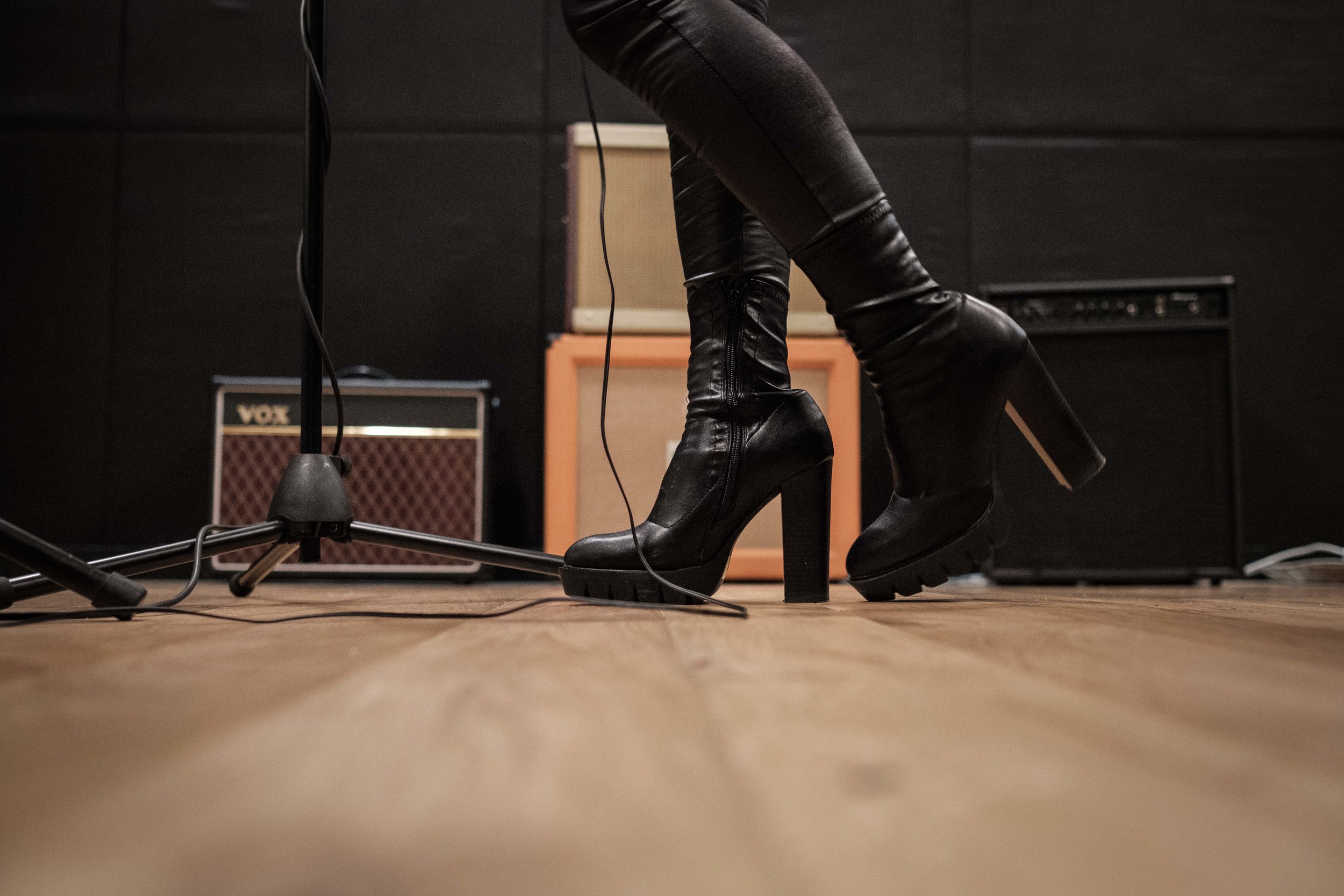 Recording in Tierras Raras Studio in Madrd. Jan 16, 2018 @JESUS HELLIN