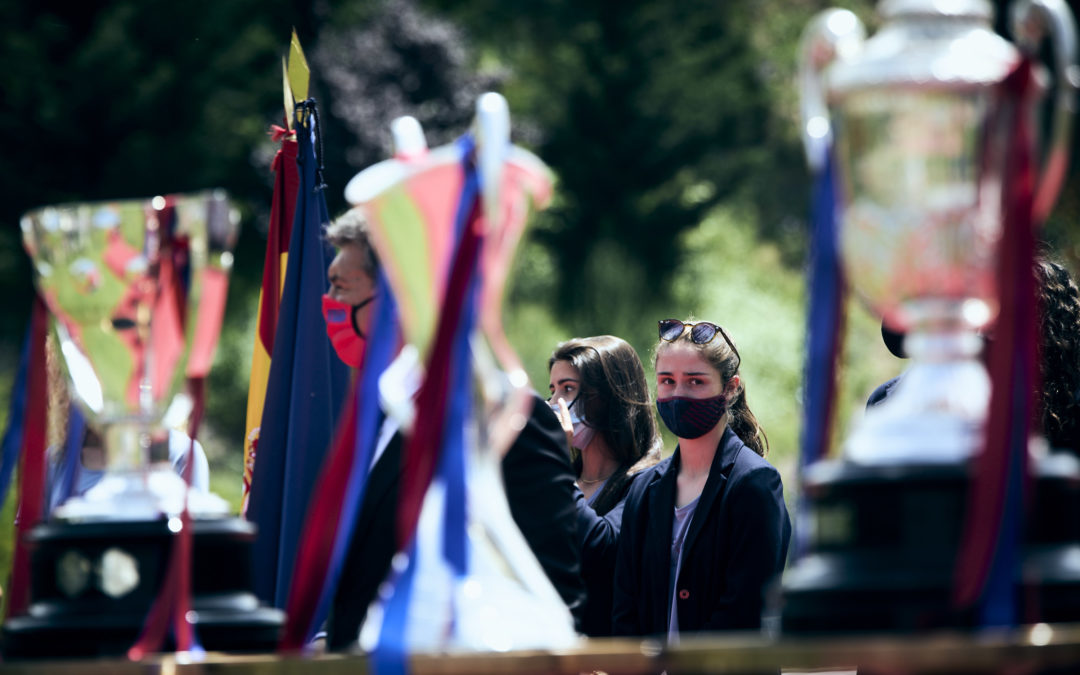 Al fin, profesionales